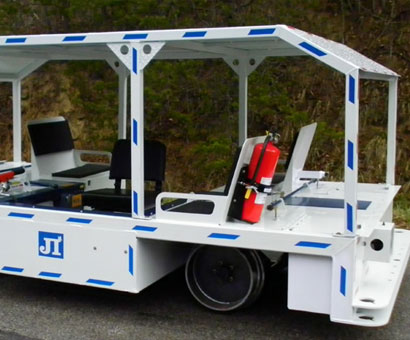 Underground-Surface Personnel Transport Vehicle
